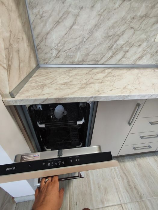 Дава се под наем Тристаен апартамент в Варна, Колхозен пазар - 90 кв.м за 637.5 € - Снимка #10