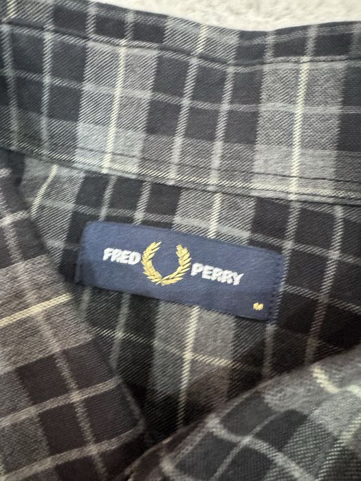 Мъжка риза FRED PERRY. Размер М