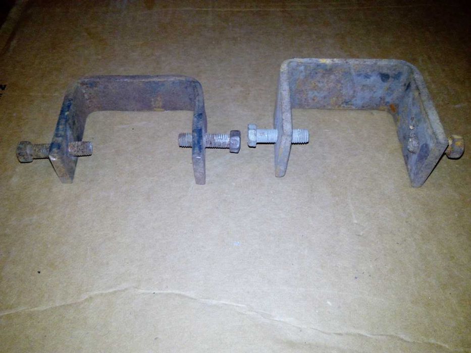 Струбцина металическая две штуки