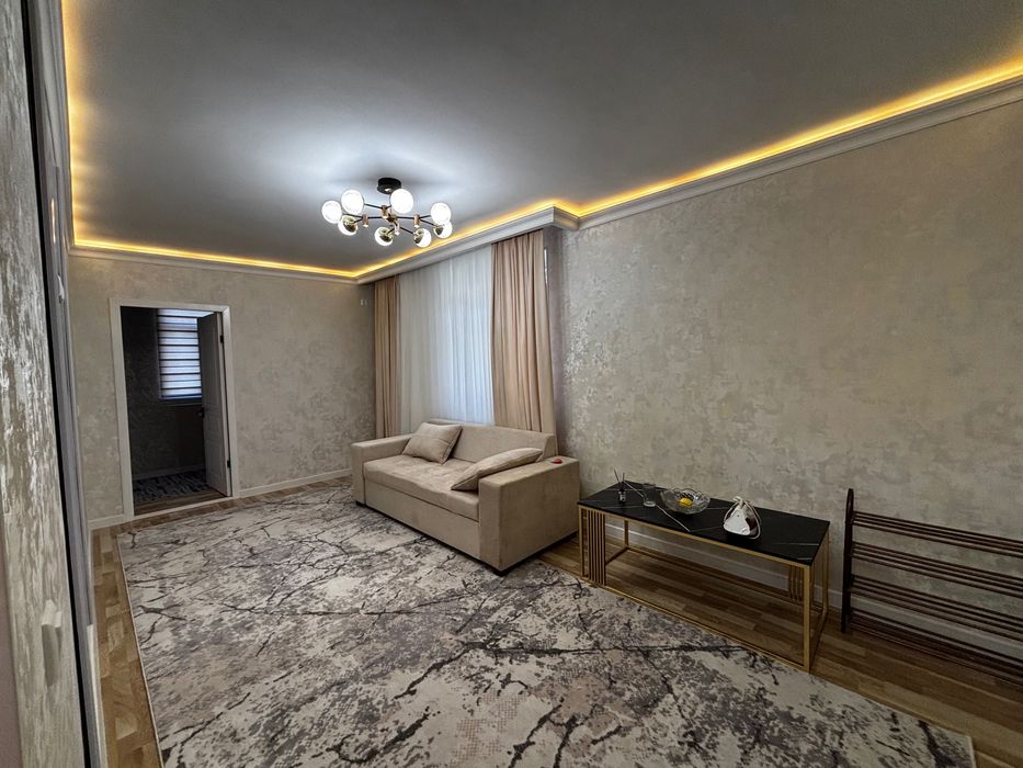 Продаю квартиру 3+ кирпичное стены