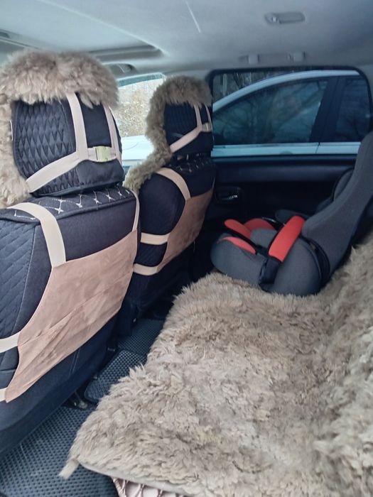 Автомобиль Mitsubishi Outlender