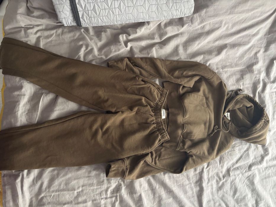 Комплект Pull and Bear XS страхотен!!!