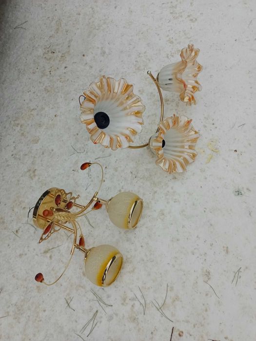 Продам люстры состояние хорошее