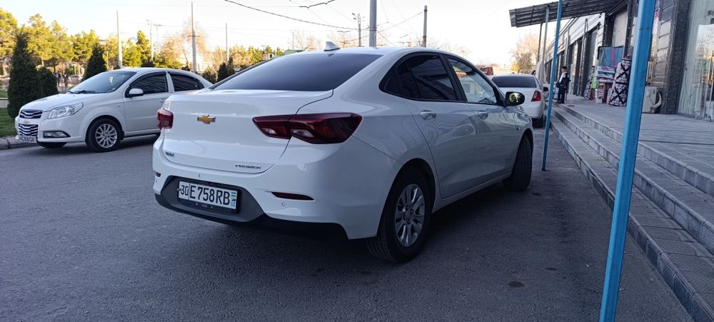 Продается автомобиль оних