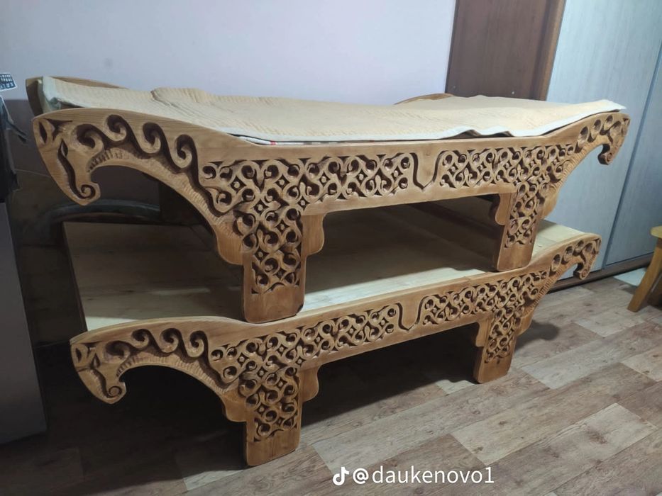 Төсек ағаш казакша стильде