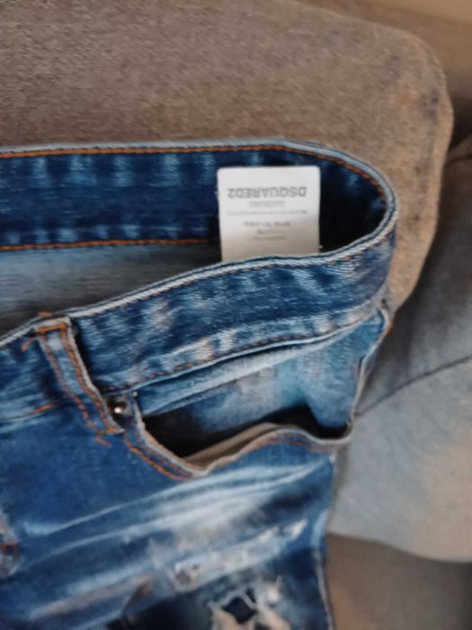 Стилни мъжки дънки дискларет