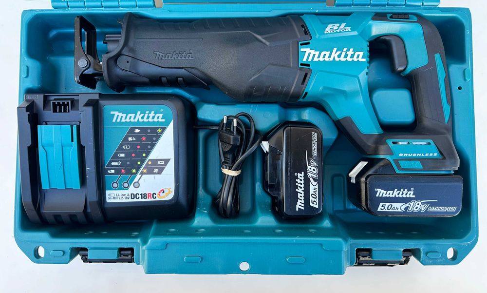 Makita DJR187 -Акумулаторен безчетков саблен трион 2x18V 5.0A като нов