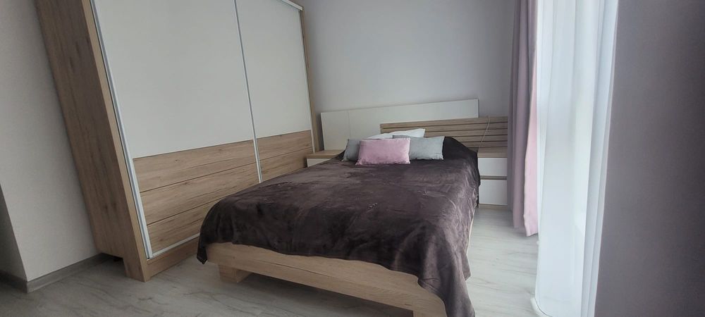 Vând dormitor complet