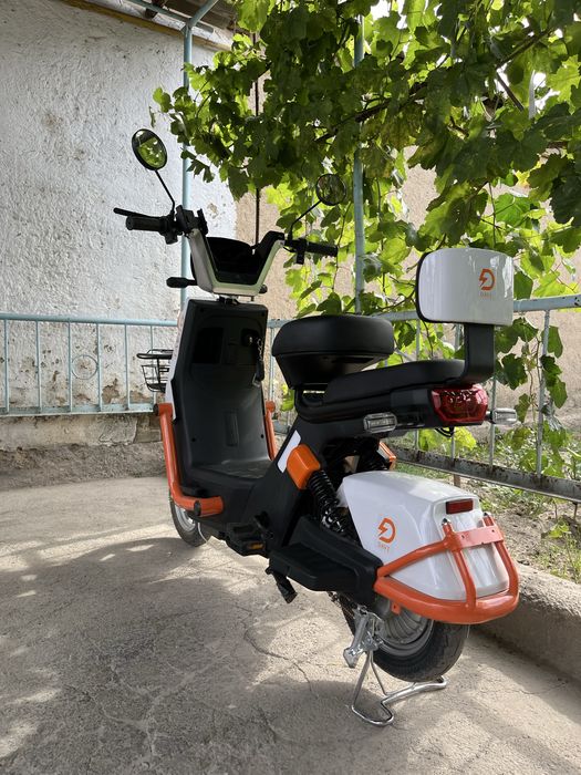 продам. скутер танк 108