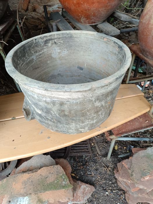 Антики- питуси ,делви,