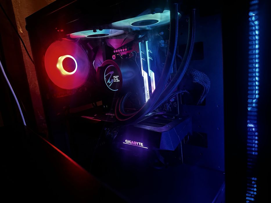 Vand/Schimb Pc gaming ryzen 7-5800x rtx 3060 ti 32gb