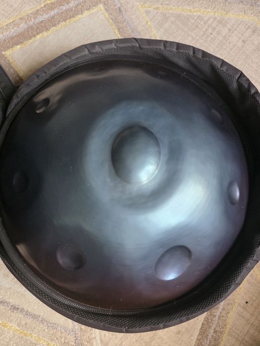 Музыкальный инструмент Ханг в идеальном состоянии!