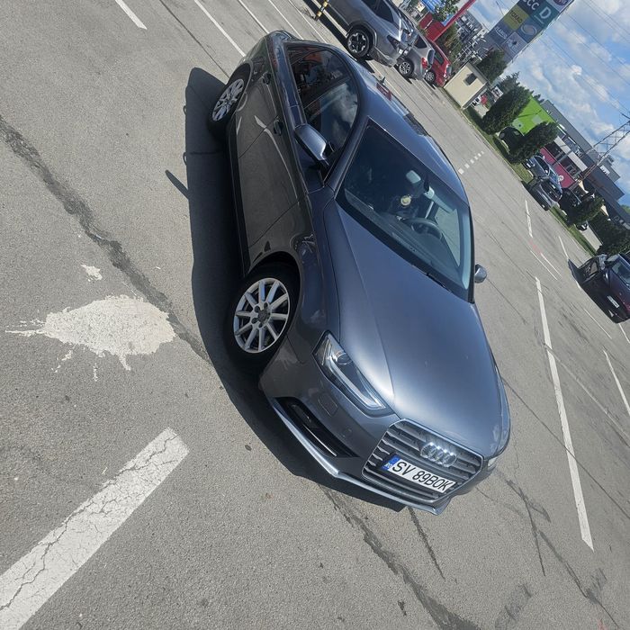 AUDI A4-AUTOMAT-B8- S-Line Limousine Berlina