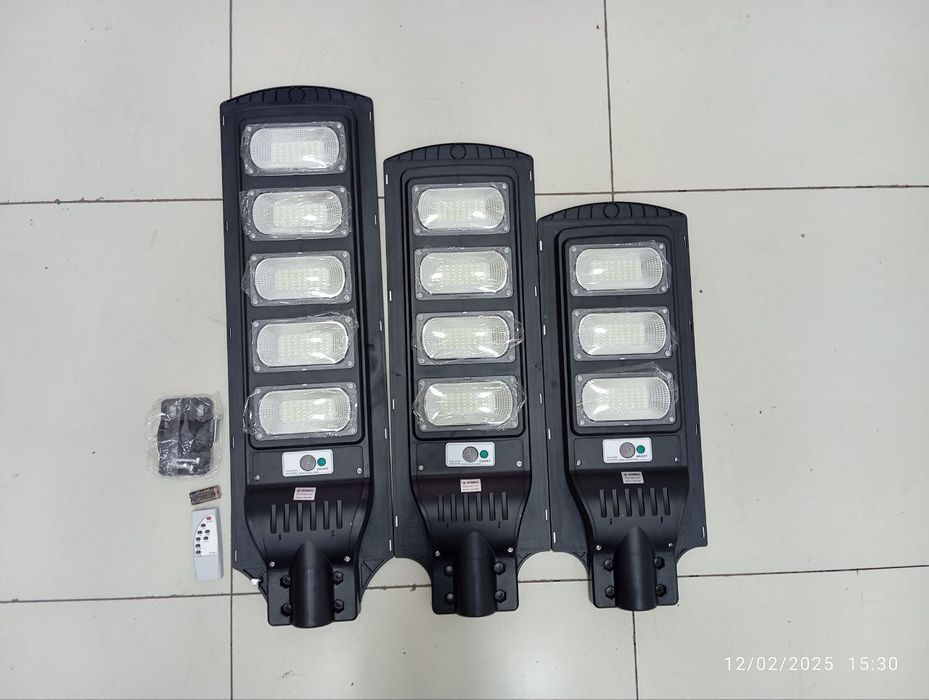 Projektor yoritgich led lampa solar led солничний проектор прожектор