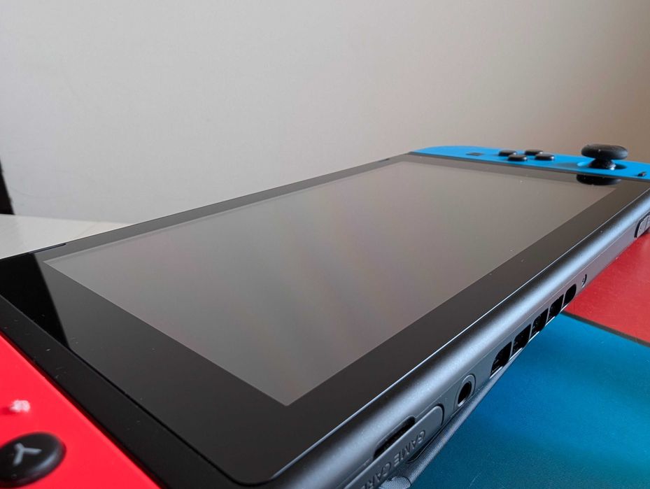 Nintendo Switch+игри+допълнителни Joy-cons