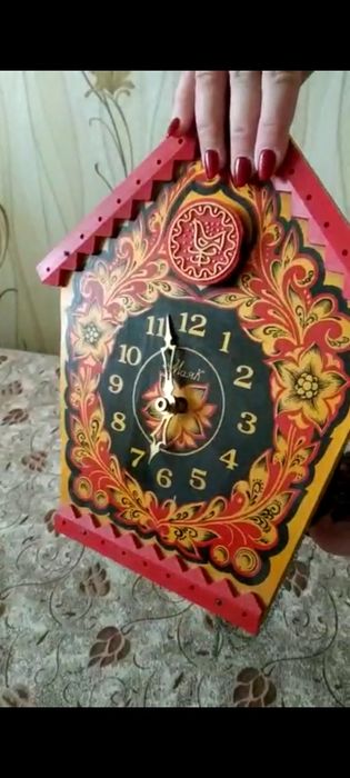 Продам настенные часы с кукушкой.