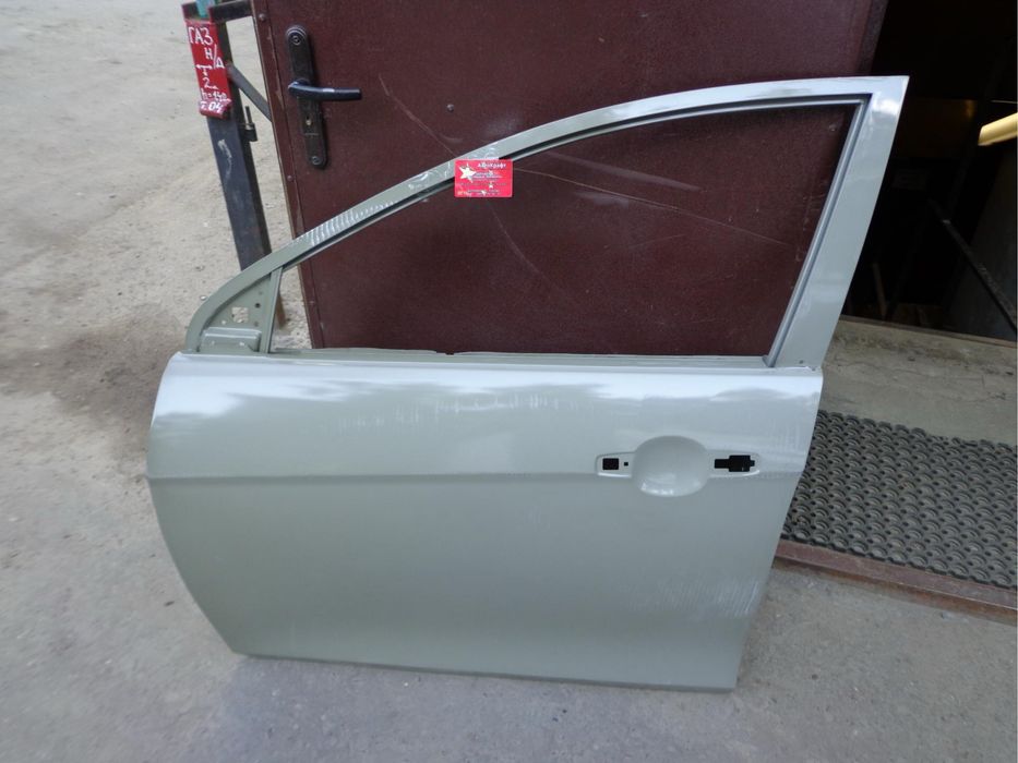 Geely Emgrand двери