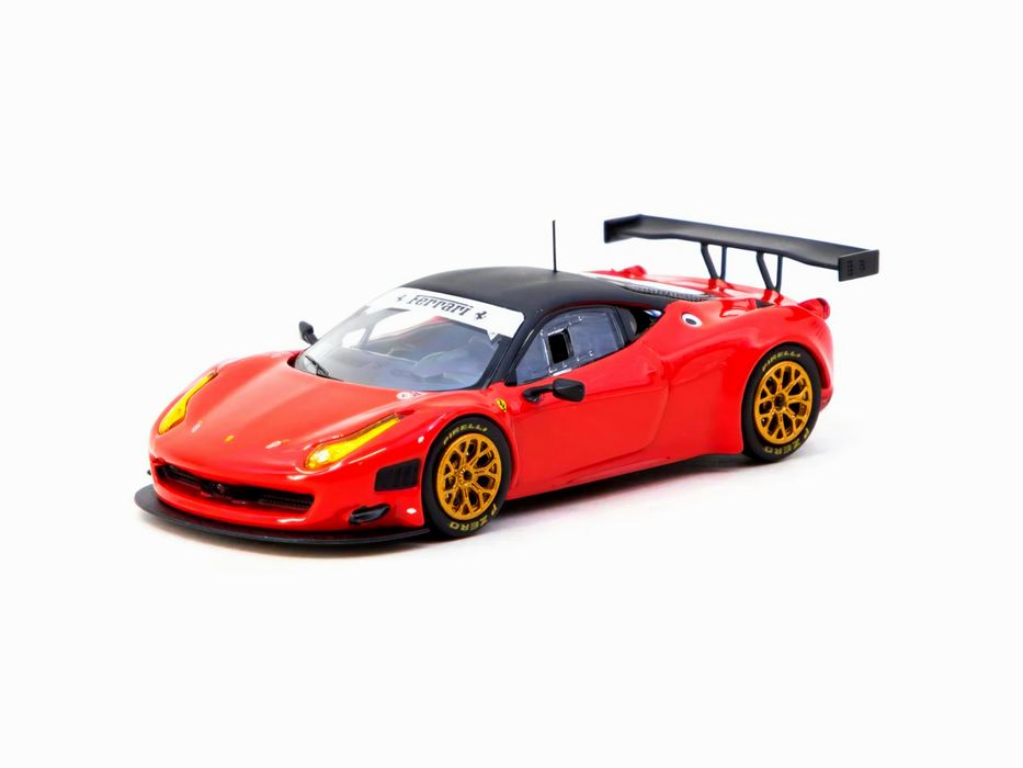 Macheta Ferrari 458 Italia GT3 1:64 Tarmac Works & IXO