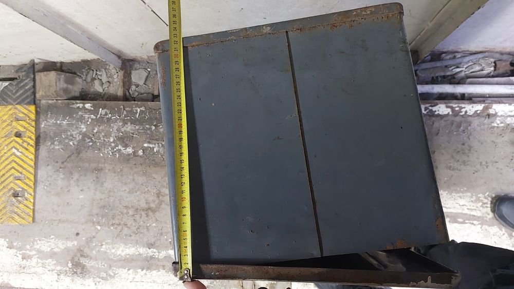 Ящик металлический