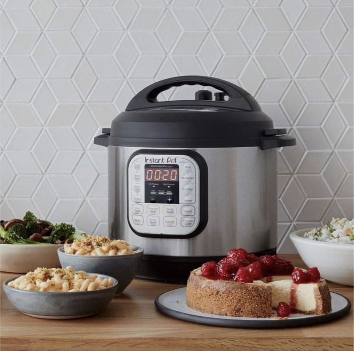 Продам мультиварку - скороварку Instant Pot IP-duo 60