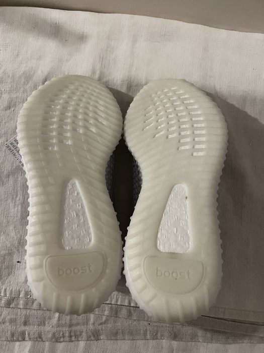 Yeezy 350 boost gri