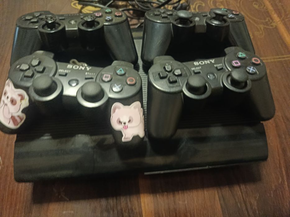 Playstation 3 slim pro sotiladi arzon