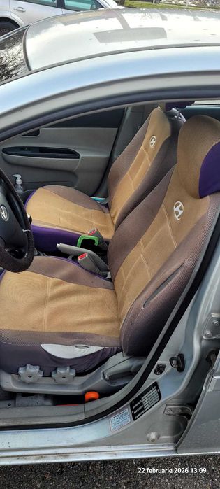 Hyundai Accent MC 1.4 DOHC GL+ 4DR M/T STD