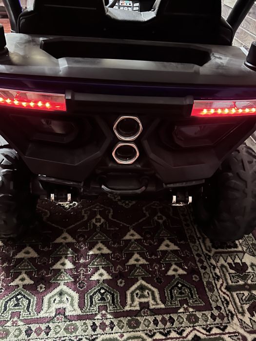 Детский электромобиль