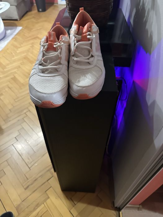 Маратонки  Reebok 42 номер унисекс опигинал