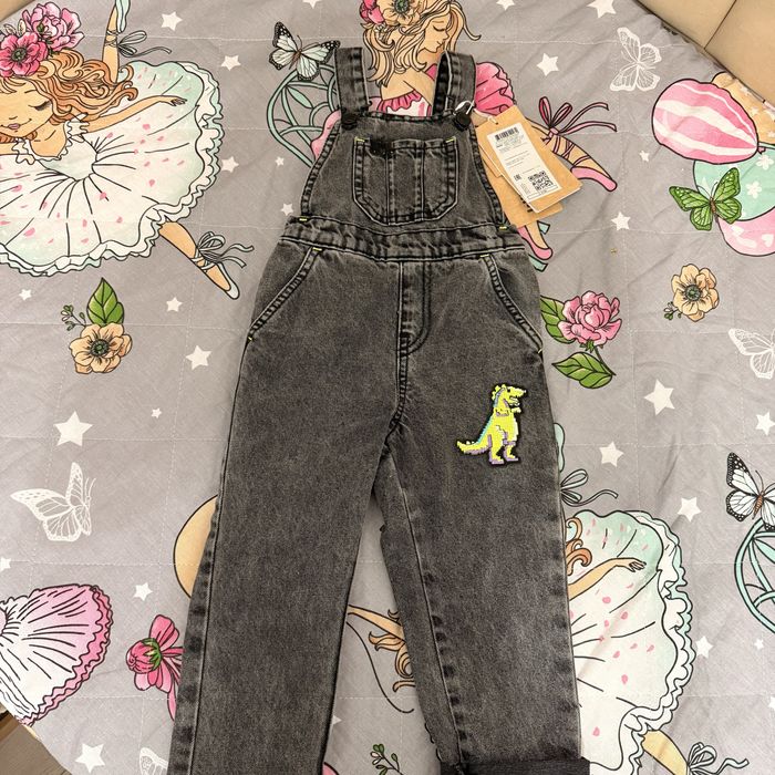 Продам ддинсовый комбинезон