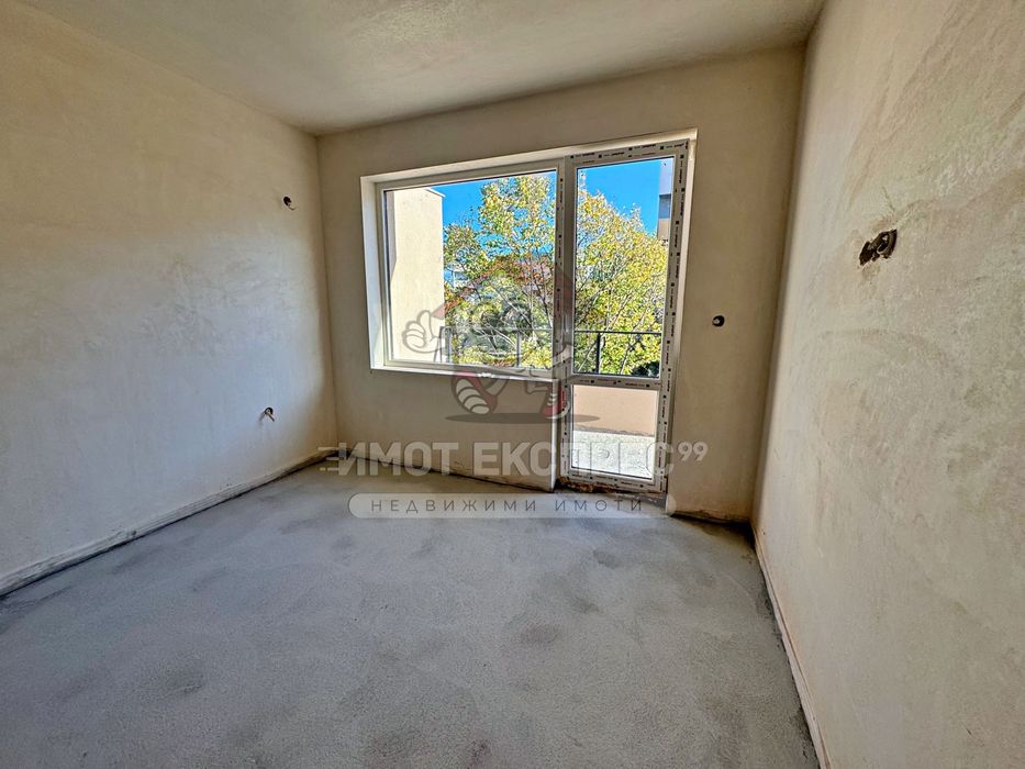 Продава се Тристаен апартамент в Асеновград - 126 кв.м за 1191 €/кв.м - Снимка #10