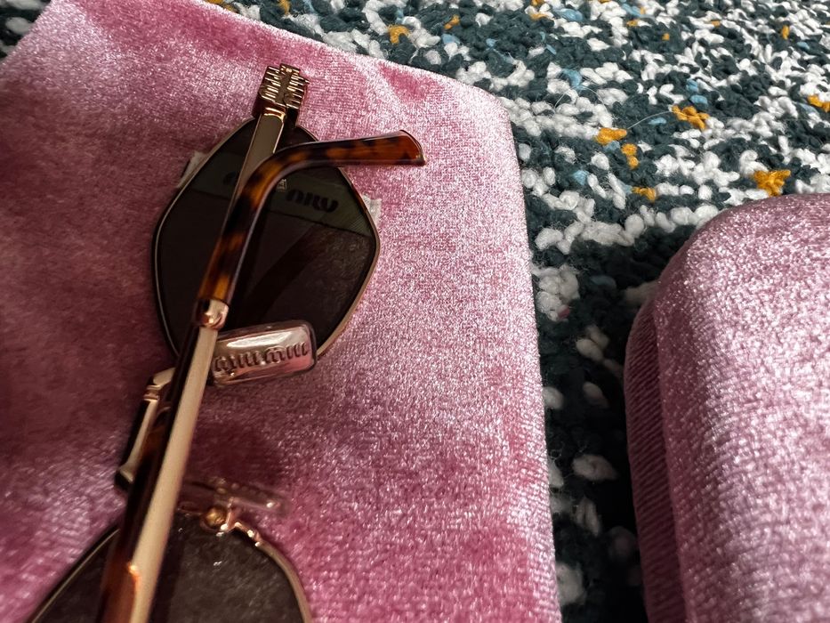 Слънчеви очила Miu Miu, MU56ZS - 5AK09Z