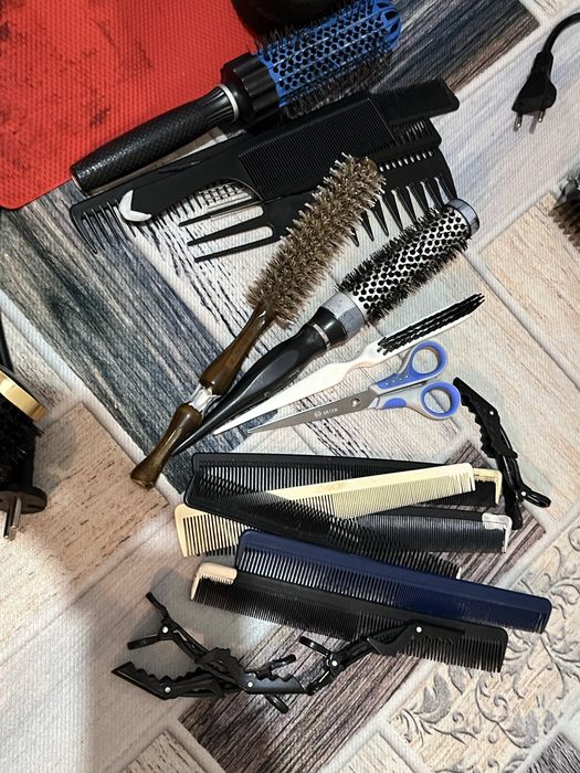 Продаются инструменты для парикмахеров