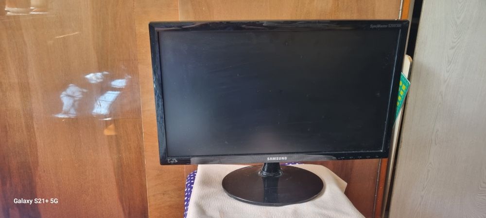 Монитор Самсунг SyncMaster S20B300N