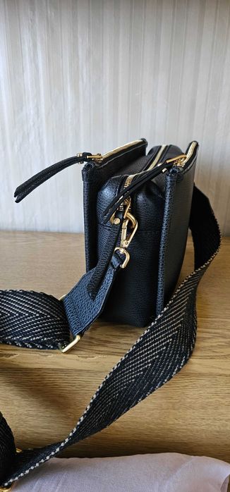 Чанта Gianni Chiarini с етикет