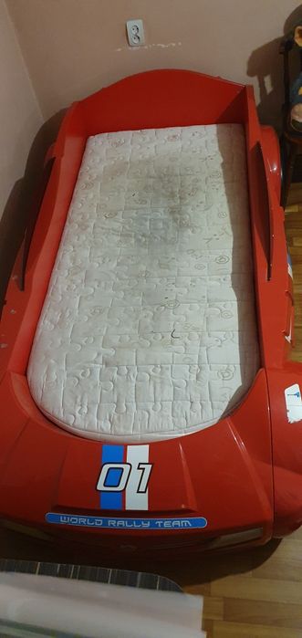 Продам кровать - машина.