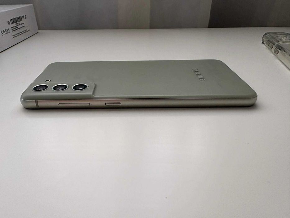 Samsung Galaxy S21 FE 5G – маслинено зелен, с кутия
