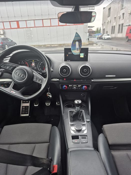 Vând Audi A3 S-line