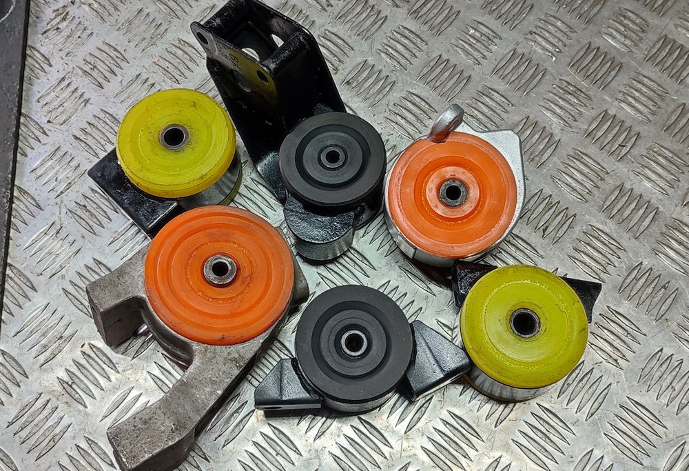 Ремонт подушк двигателя