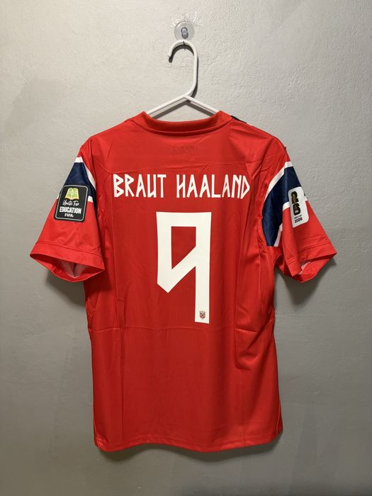 Tricou fotbal Nike - Norvegia - Haaland - M - nou cu eticheta