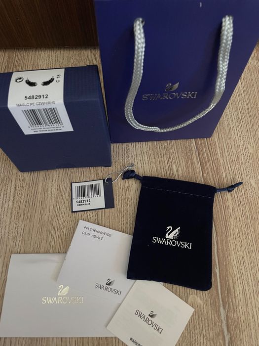 Обеци Swarovski - Колекция Nice Stud