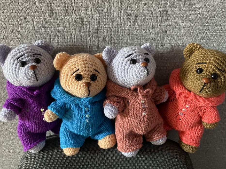 Игрушки. Мишки.