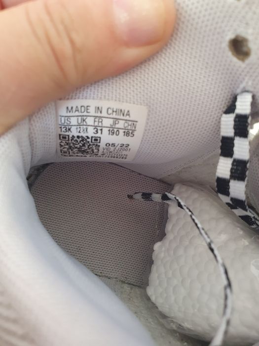 Adidasi Adidas marimea 31