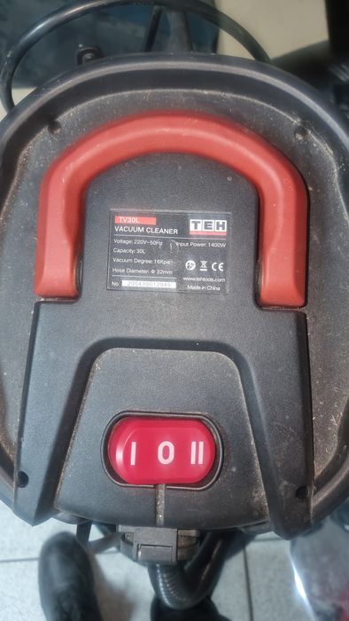 Промышленный пылесос TEH TV30L