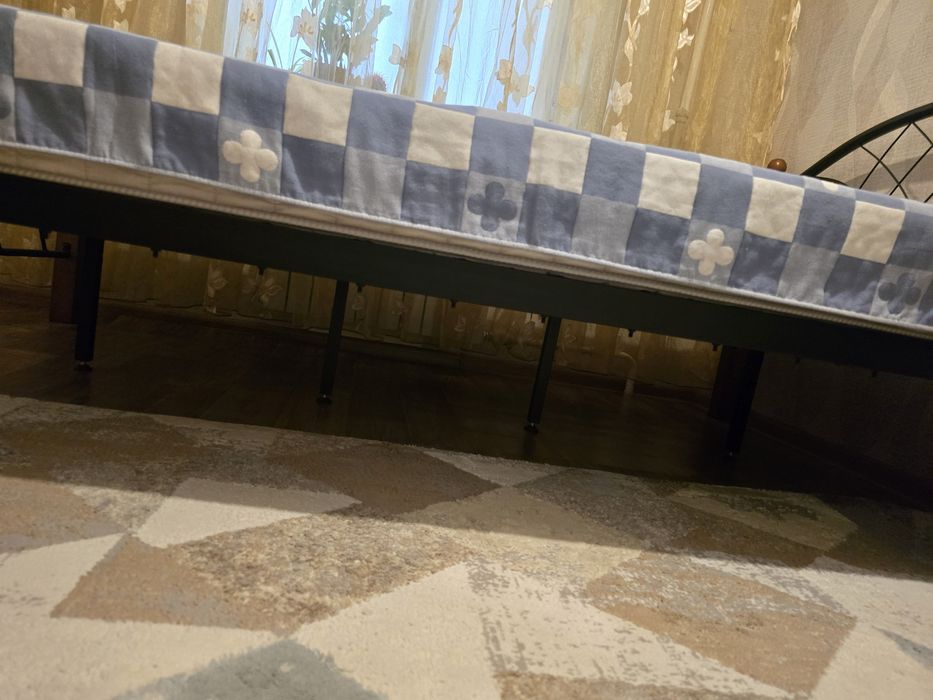 Продам кровать и матрас