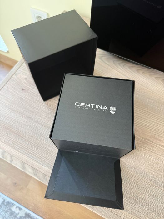 Certina часовник