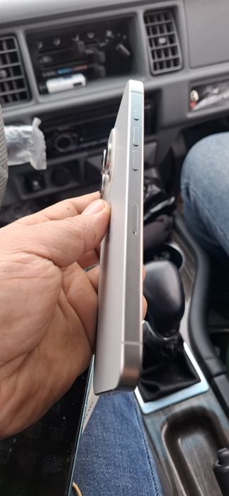 iphone 15 pro max idialni hamma yeri radnoy 87 %batarea  800$ kelisamz