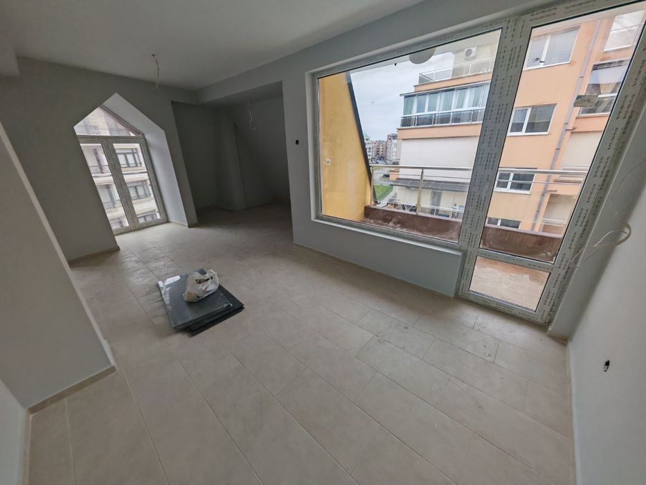 Продава се Едностаен апартамент в Поморие - 62 кв.м за 822 €/кв.м - Снимка #11