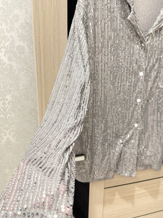 Продам блестящие пиджак, юбка, рубашка