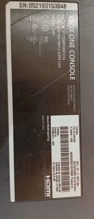 Xbox One 1TB с кутия